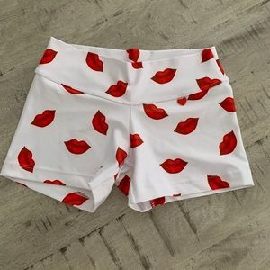 FitMAMA apparel Booty Shorts